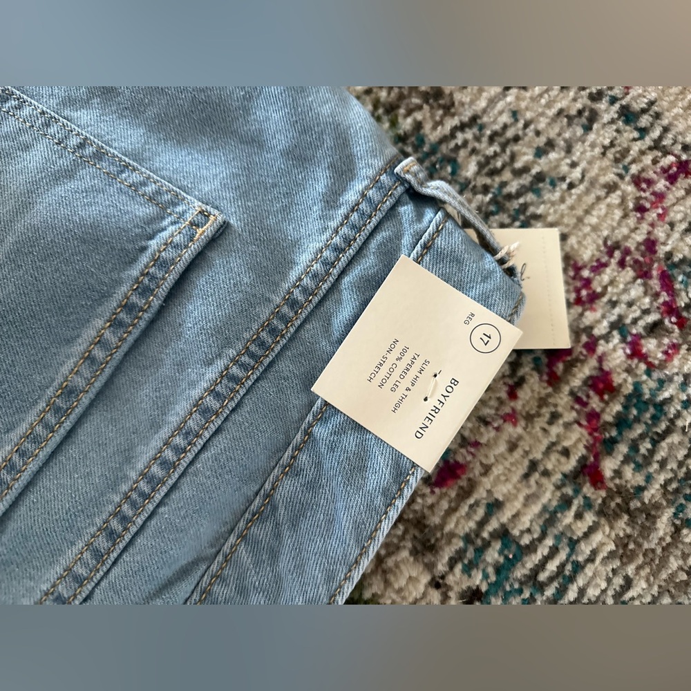 Universal Thread Light Wash Boyfriend Jeans With Cuff - NWT - 17R (Fits 14/16) - Picture 3 of 9